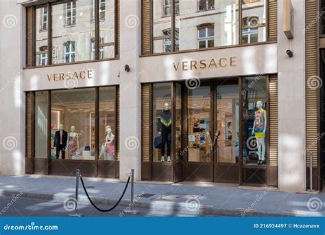 magasin versace france|versace france website.